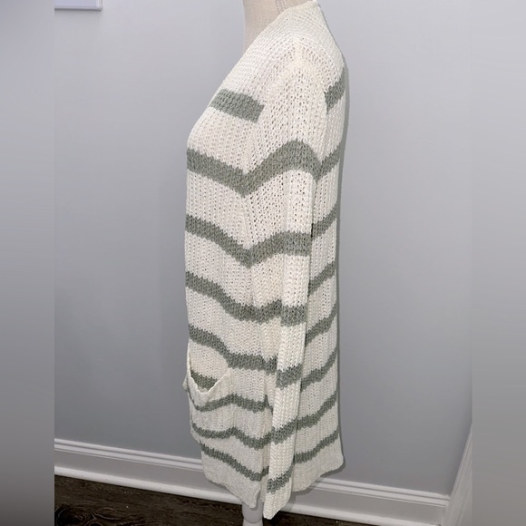 Blue reign Knit cardigan size L - Picture 4 of 7